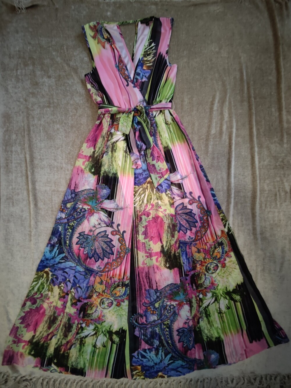 Alberto Makali Vibrant Floral Multicolor V-Neck Belted Maxi Dress, Size M